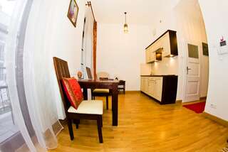 Апартаменты Apartament Kopernik Краков Апартаменты с видом на сад-26