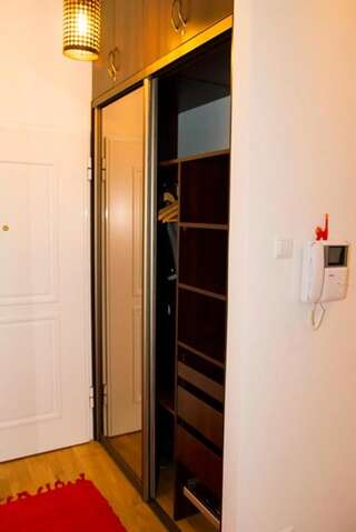 Апартаменты Apartament Kopernik Краков Апартаменты с видом на сад-47